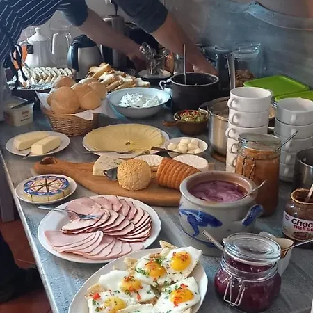 Monte Neve Couette-café 3*